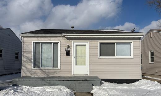 11235 Sherman, Warren, MI 48089: Nicely Updated 2 Bedroom Warren Ranch