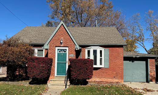 22119 Blackburn Street, St. Clair Shores, MI 48080: St Clair Shores 2 BR home - FOR SALE