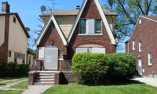 4401 Buckingham, Detroit, Michigan, 48224: Two Family Flat - Upper and Lower Units for Lease - Detroit's East side