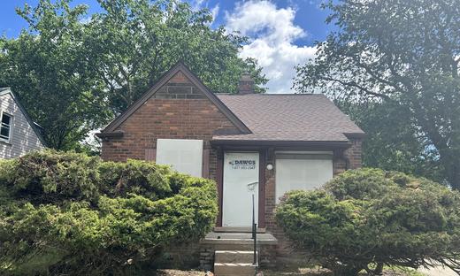 5290 University Pl, Detroit, Michigan, 48224: For Lease - Detroit's Eastside 