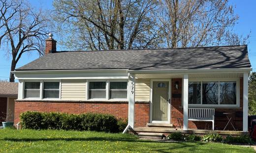 579 Lerner Ave, Clawson, MI 48017: Updated Clawson 3 Bedroom, 2 Bath Ranch - FOR SALE
