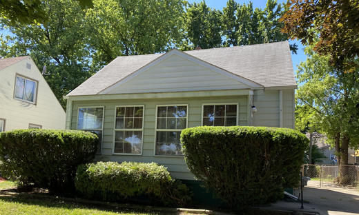 701 W Brickley, Hazel Park, MI  48030: Hazel Park Bungalow - FOR LEASE